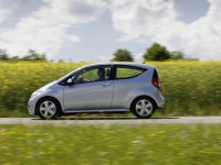 Mercedes-Benz A-Class 2004 photo