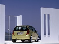 Mercedes-Benz A-Class 2004 photo