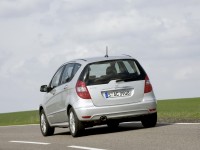 Mercedes-Benz A-Class 2004 photo