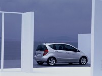 Mercedes-Benz A-Class 2004 photo