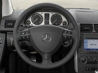 Mercedes-Benz A-Class 2004 photo