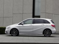 Mercedes-Benz B-Class 2012 photo