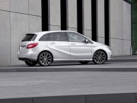 Mercedes-Benz B-Class 2012 photo