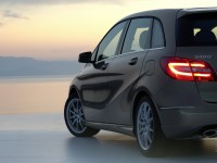 Mercedes-Benz B-Class 2012 photo