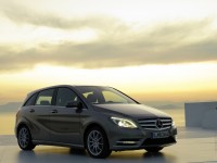 Mercedes-Benz B-Class 2012 photo