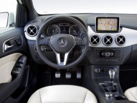 Mercedes-Benz B-Class 2012 photo