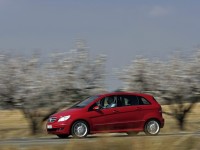 Mercedes-Benz B-Class 2005 photo