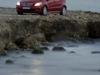 Mercedes-Benz B-Class 2005 photo