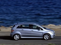 Mercedes-Benz B-Class 2005 photo