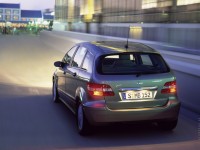 Mercedes-Benz B-Class 2005 photo