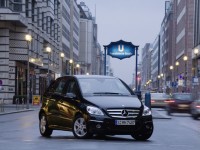 Mercedes-Benz B-Class 2005 photo