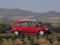 Mercedes-Benz B-Class 2005 photo