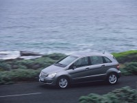 Mercedes-Benz B-Class 2005 photo