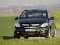 Mercedes-Benz B-Class 2005 photo