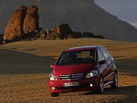 Mercedes-Benz B-Class 2005 photo