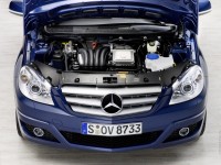 Mercedes-Benz B-Class 2005 photo