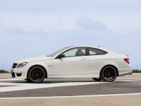 Mercedes-Benz C-Class Coupe 2011 photo