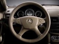 Mercedes-Benz C-Class Wagon S204 photo