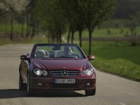Mercedes-Benz CLK-Class Cabrio photo
