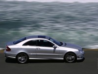 Mercedes-Benz CLK-Class photo