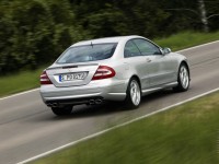 Mercedes-Benz CLK-Class photo