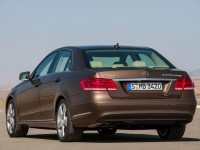 Mercedes-Benz E-Class 2013 photo