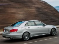 Mercedes-Benz E-Class 2013 photo