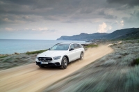 Mercedes-Benz E-Class All-Terrain photo