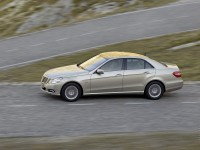 Mercedes-Benz E-Class W212 photo