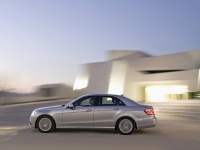 Mercedes-Benz E-Class W212 photo