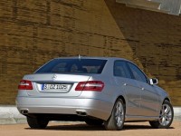 Mercedes-Benz E-Class W212 photo