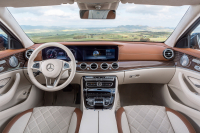 Mercedes-Benz E-Class Wagon photo
