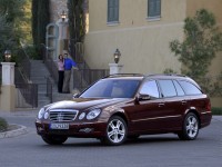 Mercedes-Benz E-Class Wagon W211 photo