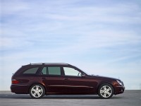 Mercedes-Benz E-Class Wagon W211 photo