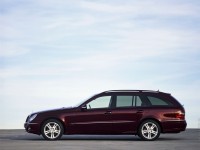 Mercedes-Benz E-Class Wagon W211 photo