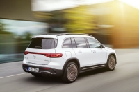 Mercedes-Benz EQB photo