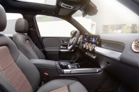 Mercedes-Benz EQB photo