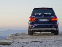 Mercedes-Benz GL-Class 2012 photo