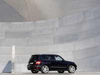 Mercedes-Benz GLK-Class photo