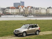 Mercedes-Benz GLK-Class photo