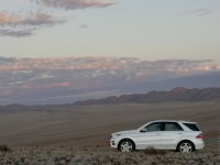 Mercedes-Benz M-Class 2012 photo