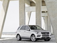 Mercedes-Benz M-Class 2012 photo