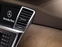 Mercedes-Benz M-Class 2012 photo