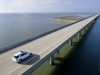 Mercedes-Benz M-Class photo