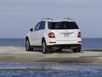 Mercedes-Benz M-Class photo