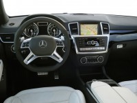 Mercedes-Benz ML 63 AMG photo
