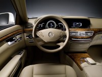 Mercedes-Benz S-Class 2009 photo