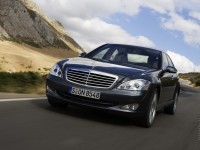 Mercedes-Benz S-Class 2005 photo