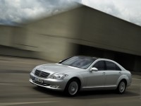 Mercedes-Benz S-Class 2005 photo