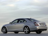 Mercedes-Benz S-Class 2005 photo